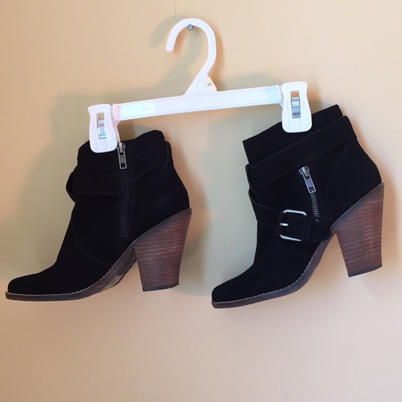 Dolce Vita Black Suede Buckle Zipper Ankle Boots - Picture 2 of 7